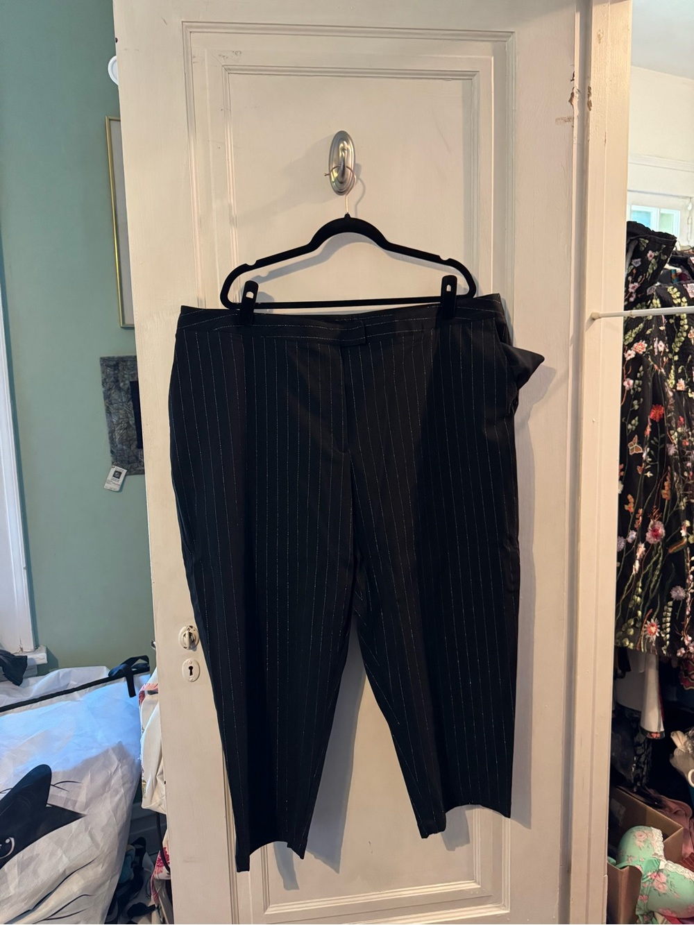 Lane Bryant Black Metallic Silver Pinstripe Capri Pants